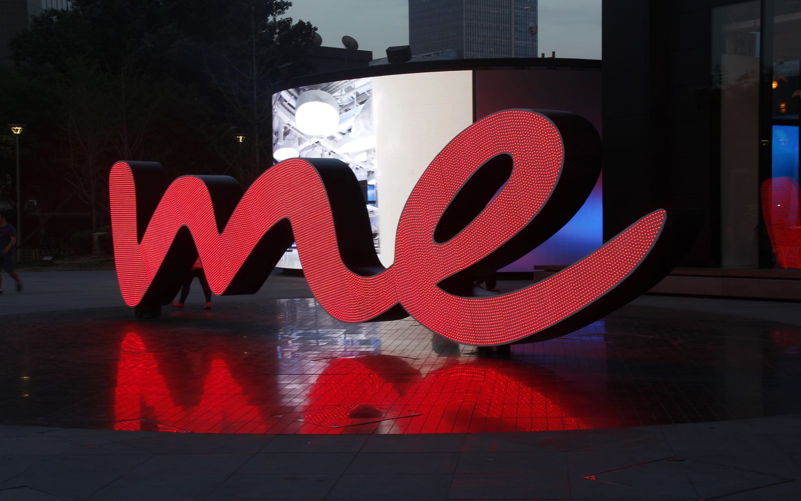Benz ME interactive sculpture, China