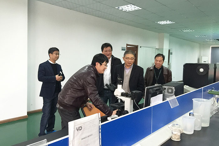 Shen Yu who is the Party Secretary of Hangzhou Yuhang Economic and Technological Development Zone visited Yongdian company to guide us.