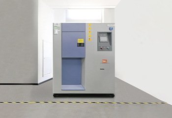 Thermal shock testing machine